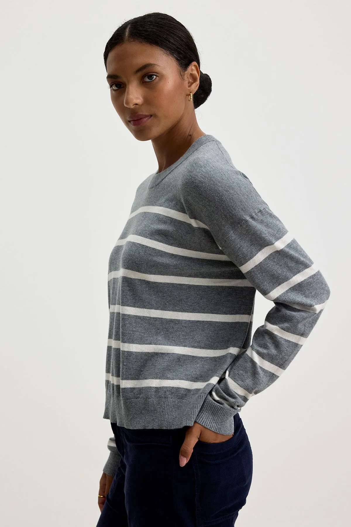 ALISTER SWEATER